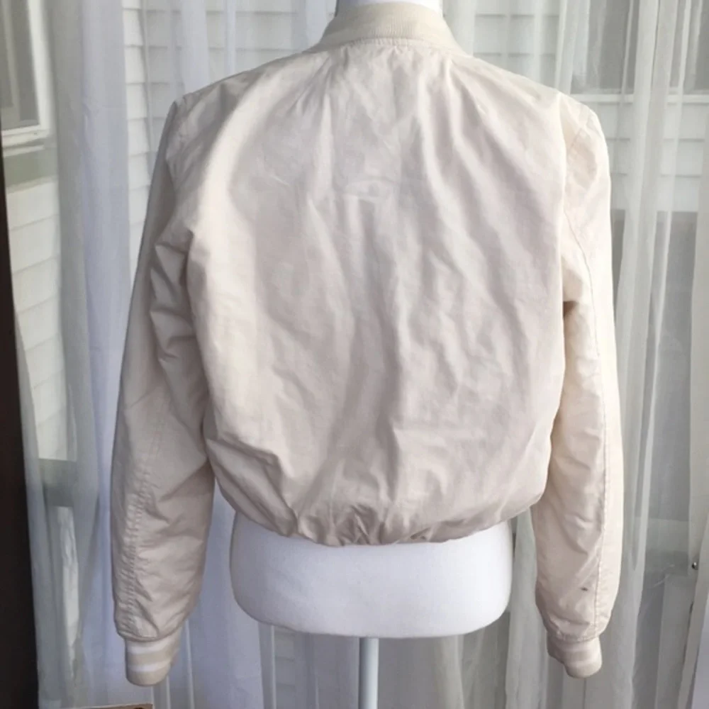 Gap tan bomber jacket - Picture 3 of 11